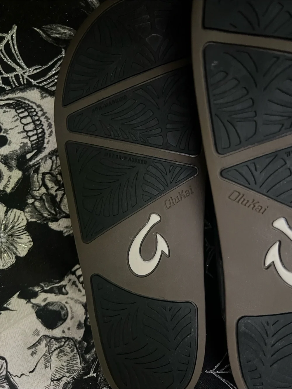 Olukai Kipe’a Lipi Thong Sandals Flip Flops NWT